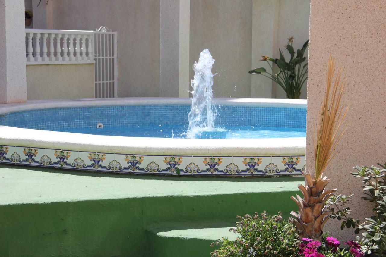 Palacio Del Mar, Beach, Sea View, Pool Apartman Torrevieja Kültér fotó